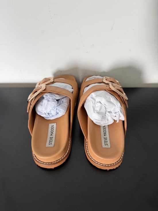 Steve Madden Cape Cognac Leather Sandals - Picture 3 of 5